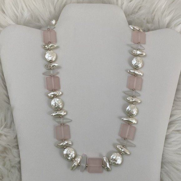 a new day Jewelry - 4/$20 A New Day Pink Square Bead, White Bead & White Pearlized Bead Necklace